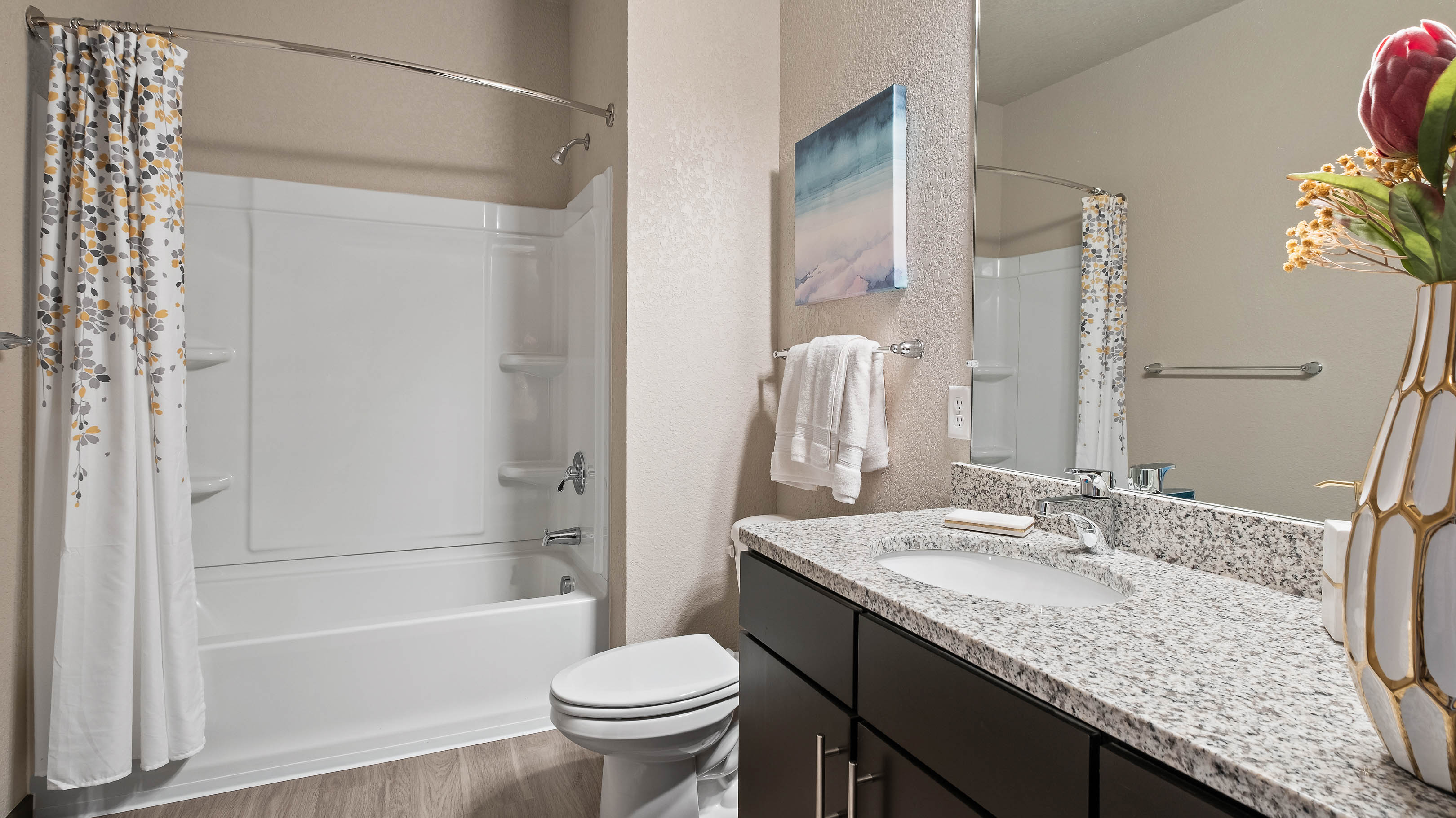 Photos of Springs at the Reserve Apartments in Wyoming, MI